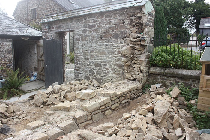 Cob Rebuild in Cornwall